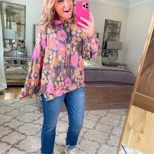 Floral pullover by Dear Scarlett brand